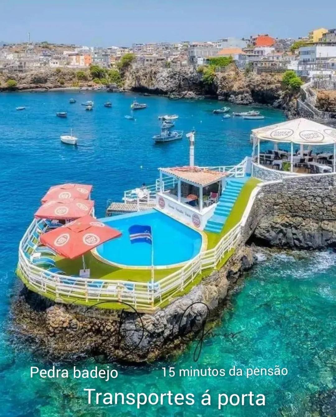 Orgaos Pensao Simao & Julia Bed & Breakfast エクステリア 写真