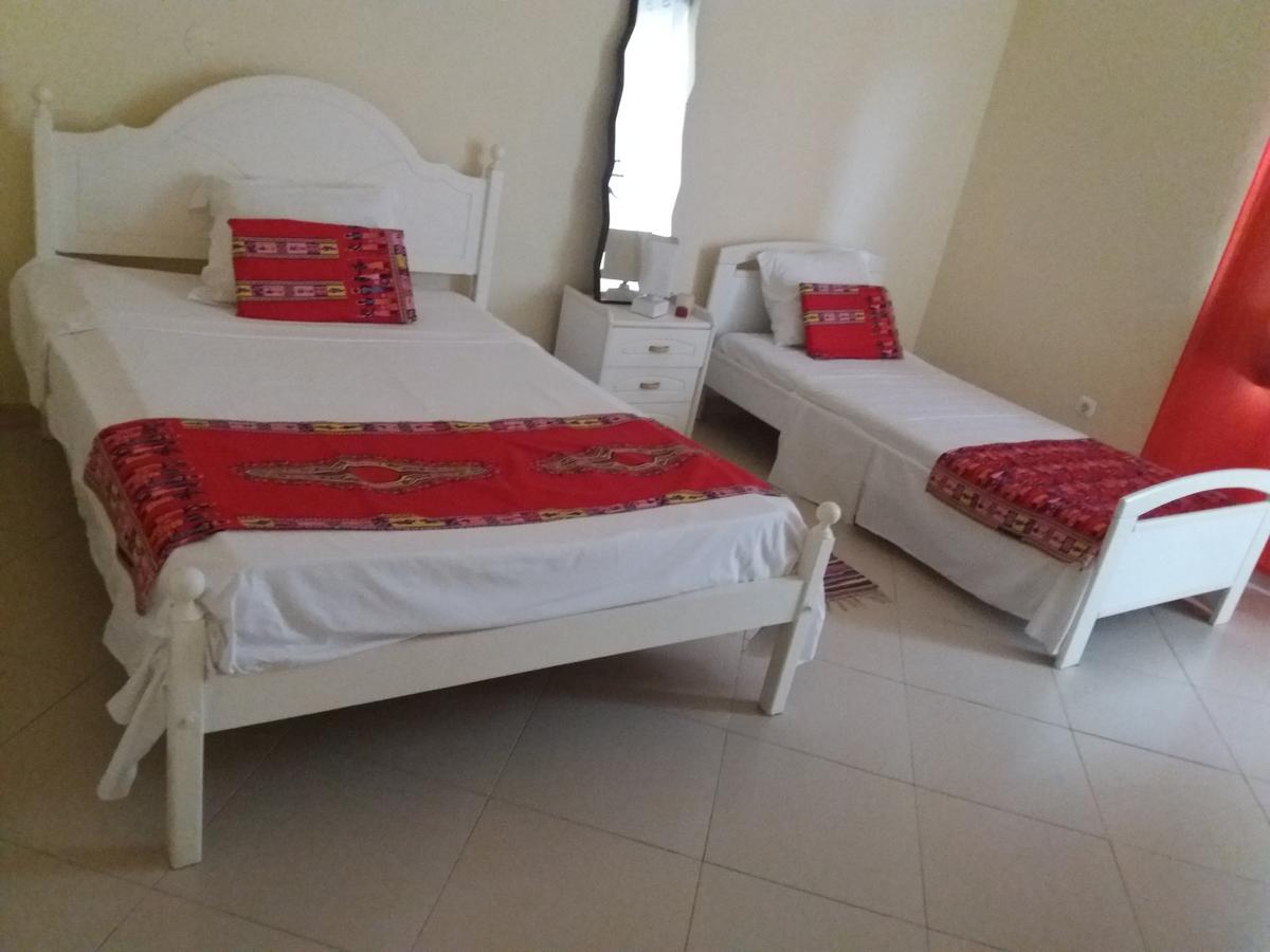 Orgaos Pensao Simao & Julia Bed & Breakfast エクステリア 写真